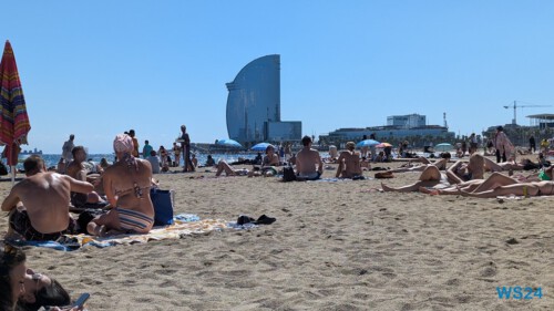 Playa de la Barceloneta Barcelona 24.09.13 Geburtstage und Krimis virtuell und live im Mittelmeer AIDAcosma 001 Playa de la Barceloneta Barcelona 24.09.13 Geburtstage und Krimis virtuell und live im Mittelmeer AIDAcosma 001