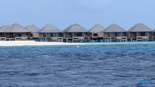 Falsche Insel Malé 25.05.14 Begeistert zum ersten Mal in Südostasien AIDAstella 002 Falsche Insel Malé 25.05.14 Begeistert zum ersten Mal in Südostasien AIDAstella 002