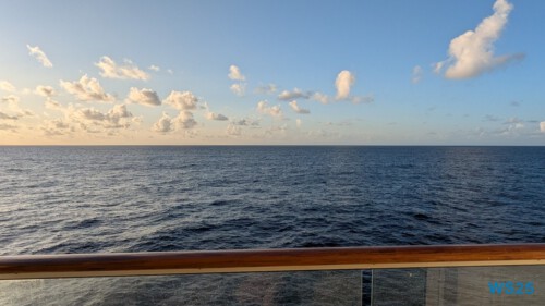 Indischer Ozean 25.05.15 Begeistert zum ersten Mal in Südostasien AIDAstella 002