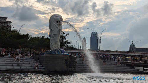 Merlion Singapur 25.05.05 Begeistert zum ersten Mal in Südostasien AIDAstella 037