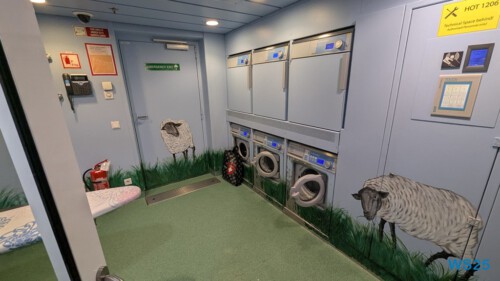 Waschsalon Indischer Ozean 25.05.13 Begeistert zum ersten Mal in Südostasien AIDAstella 001