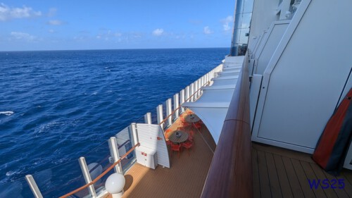 PXL 20251205 160340681