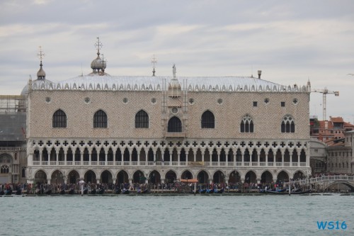 Dogenpalast Venedig 16.10.08 – Von Venedig durch die Adria AIDAbella Dogenpalast Venedig 16.10.08 - Von Venedig durch die Adria AIDAbella