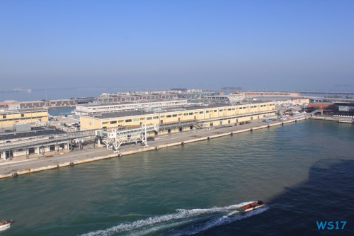 Venedig 17.10.15 – Historische Städte an der Adria Italien, Korfu, Kroatien AIDAblu 015 Venedig 17.10.15 - Historische Städte an der Adria Italien, Korfu, Kroatien AIDAblu